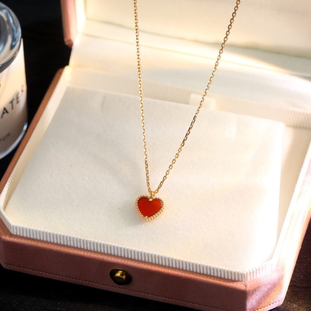 Van Cleef & Arpels Elegant Signature Necklace Style 3 | New with Box